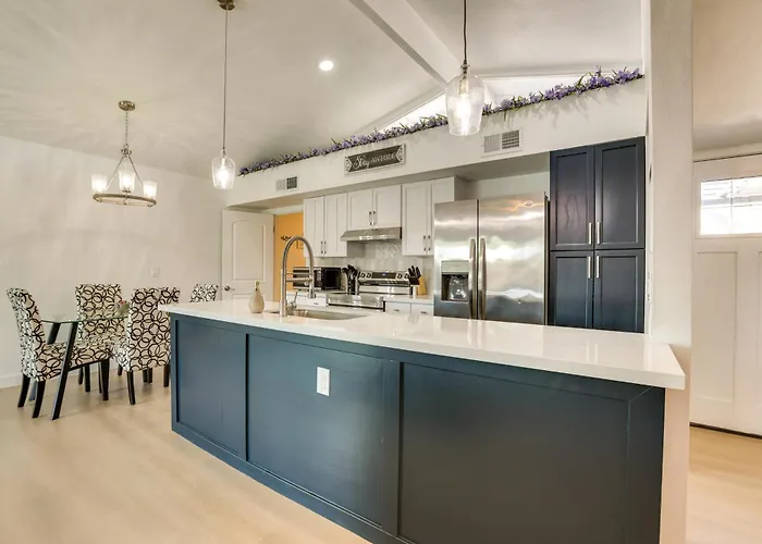 11 Mi To Dtwn Phoenix: Main House W/ Outdoor Oasis Holiday home Phoenix