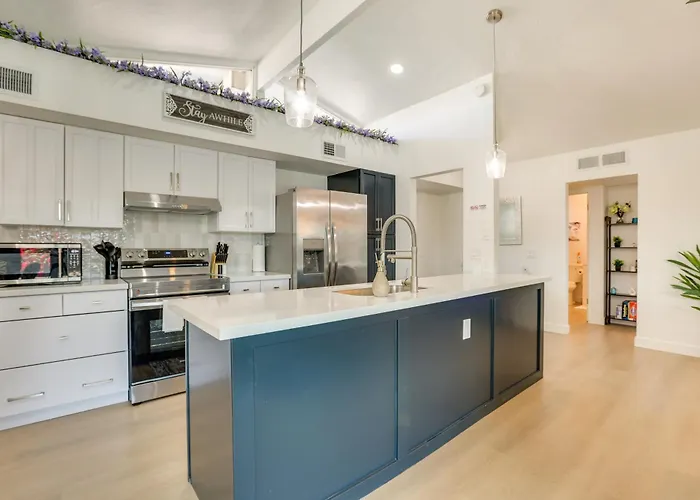 11 Mi To Dtwn Phoenix: Main House W/ Outdoor Oasis
