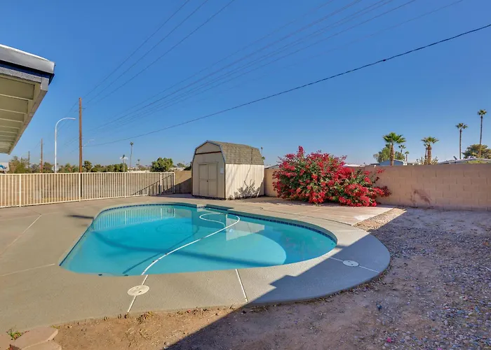 Holiday home 11 Mi To Dtwn Phoenix: Main House W/ Outdoor Oasis *
